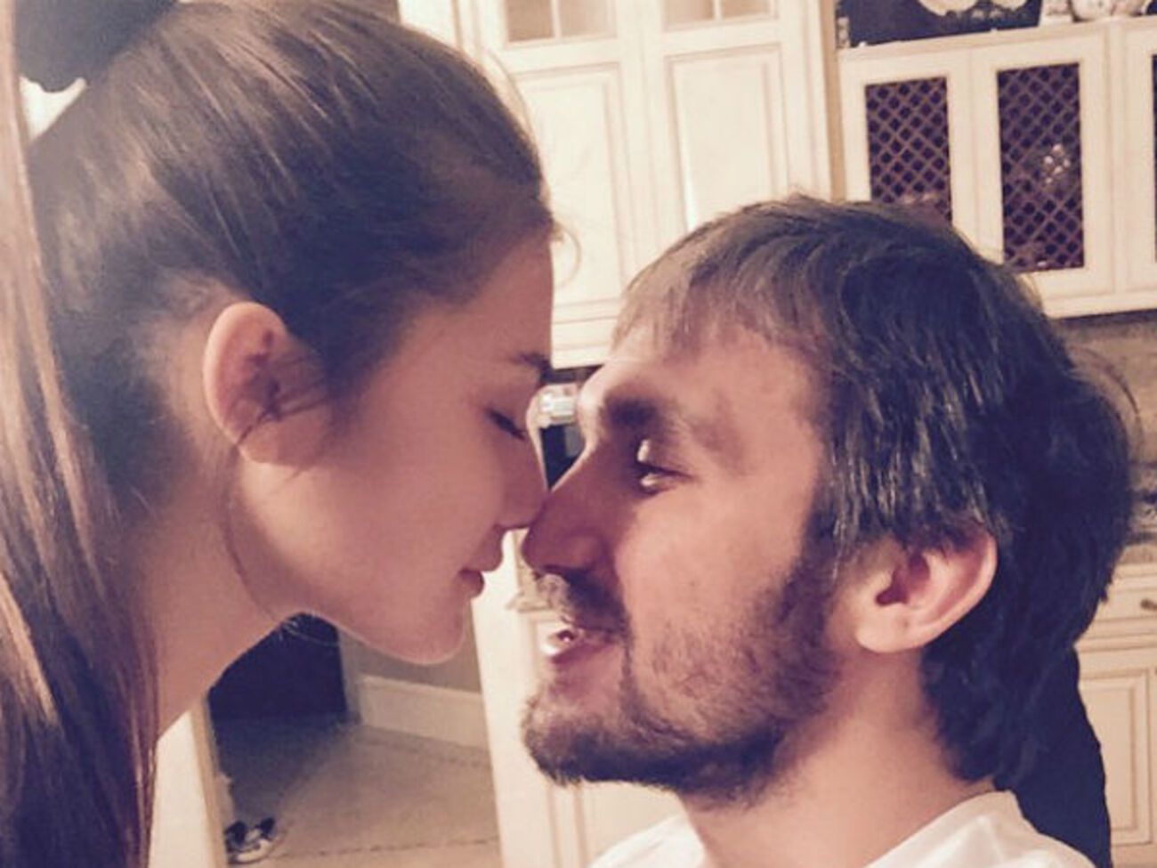 Шубская и Овечкин принимали поздравления от пользователей Instagram