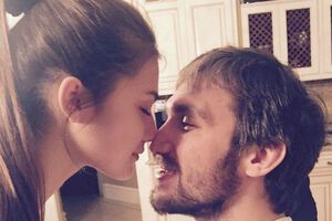 Шубская и Овечкин принимали поздравления от пользователей Instagram