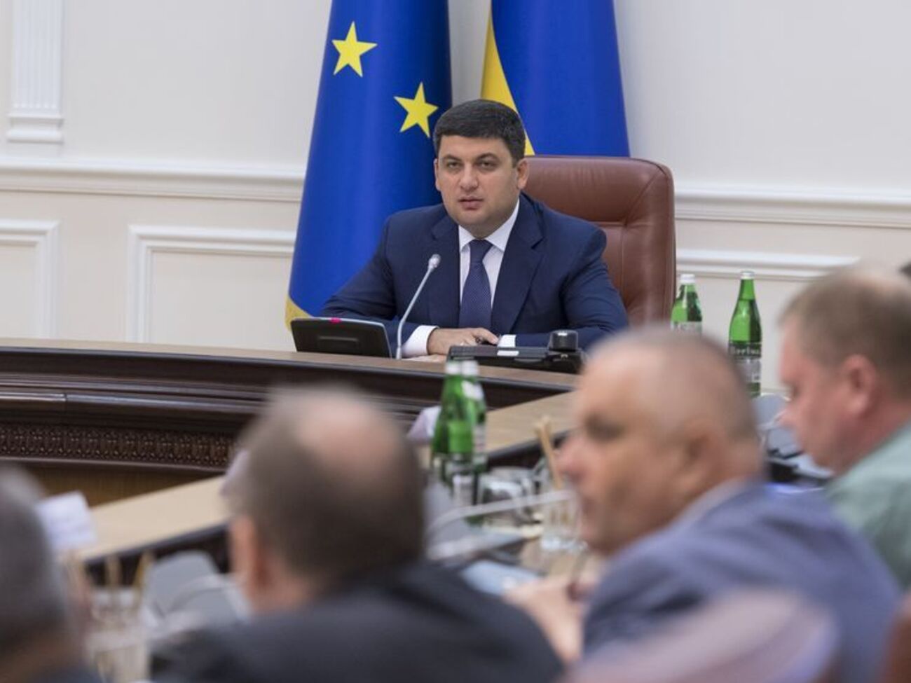 Гройсман поручил запустить систему е-декларирования 1 сентября