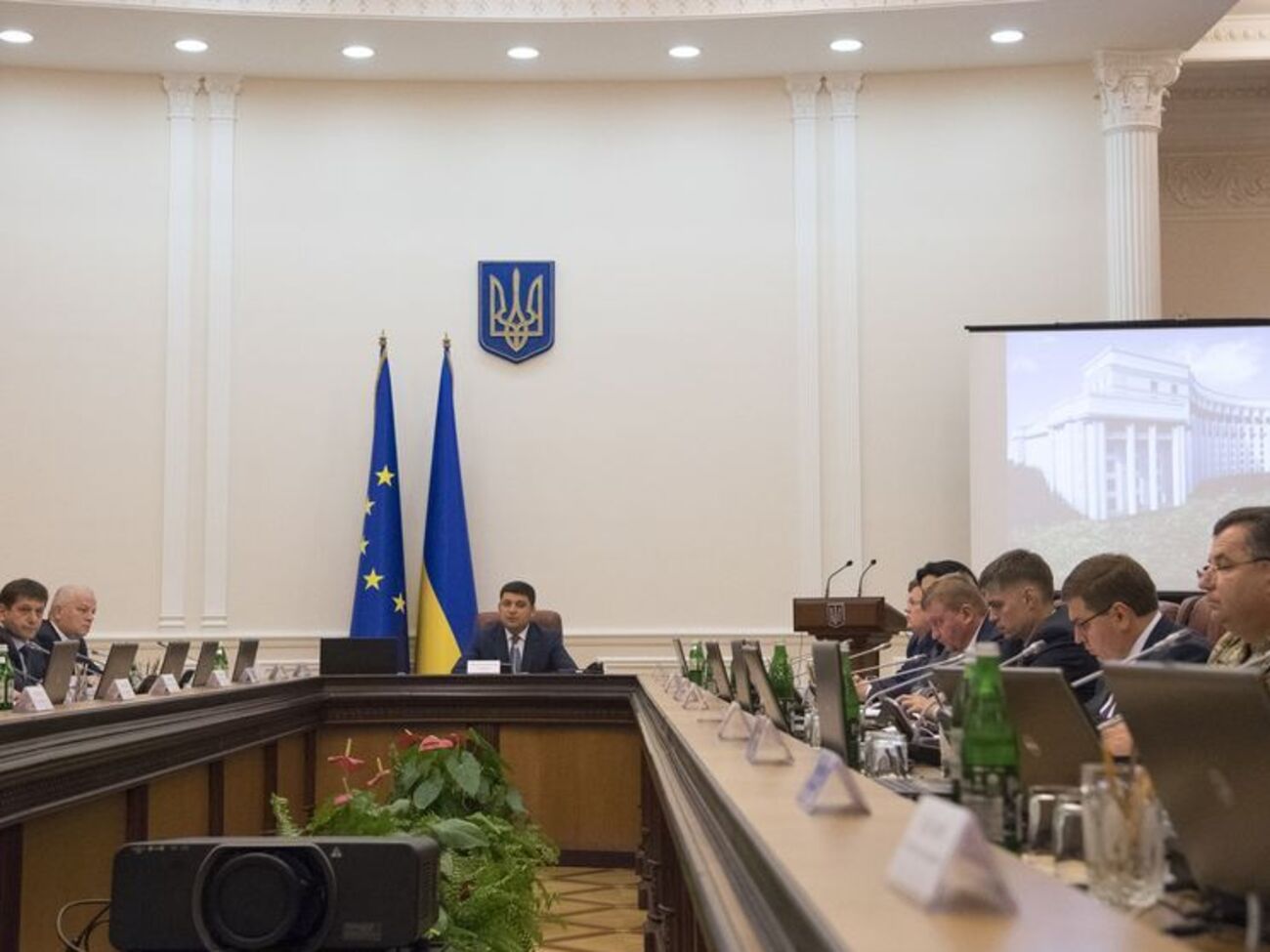 Кабмин принял ряд кадровых решений