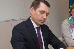 Точицкий: Я еще не видел ни одного доклада, и не было ни одного обсуждения пока