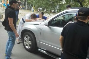 Взятку предлагали за освобождение ранее задержанных людей, подозреваемых в распространении метадона