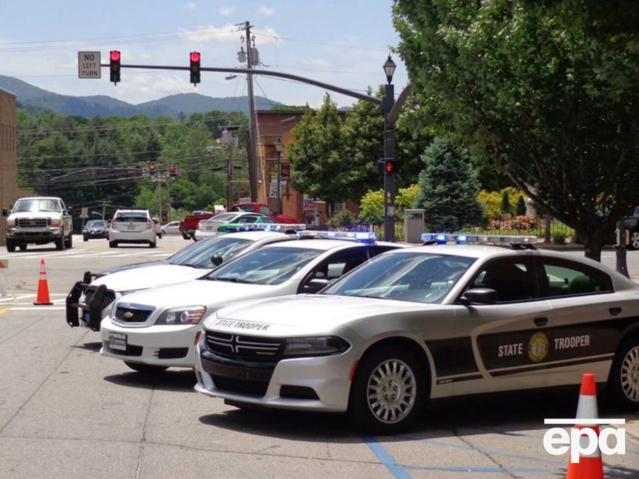 В полиции заявили, что патрульный долго преследовал автомобиль нарушителя