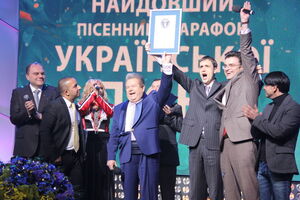 За четыре дня в эфире прозвучало больше 2 тысяч песен