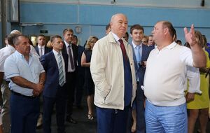 Меркушкин, побывав на АвтоВАЗе, предположил, что долги по зарплатам не погасят никогда