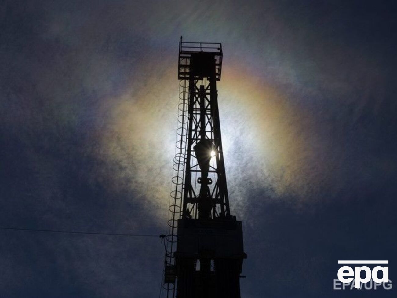 Нефть подорожала на фоне ожиданий данных о запасах нефти в США