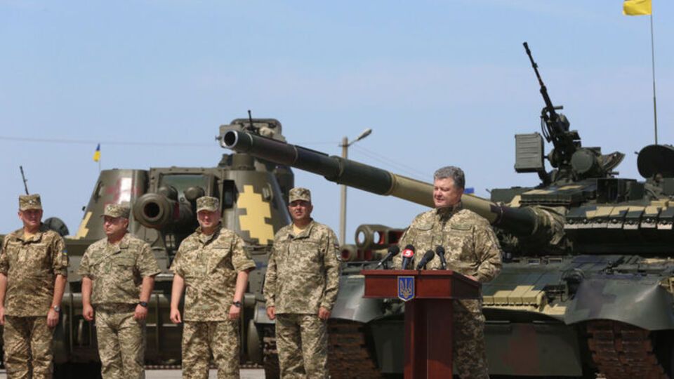 Порошенко принял участие в торжественной церемонии в Чугуеве