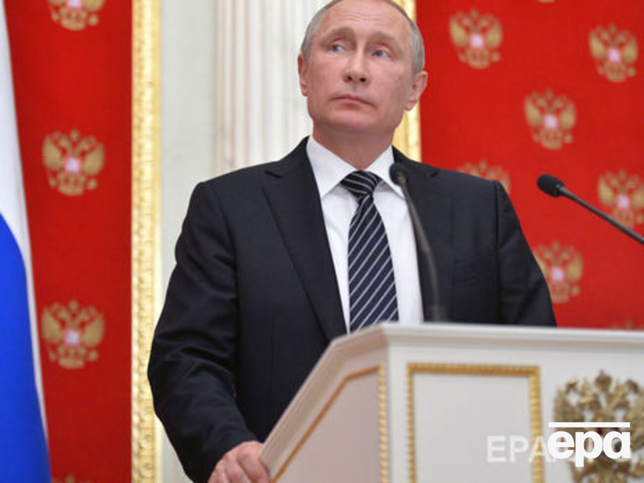 Несмотря на то, что с 2011 года поддержка пропутинской партии "Единая Россия" упала, она все еще может занять необходимое количество мест в Госдуме