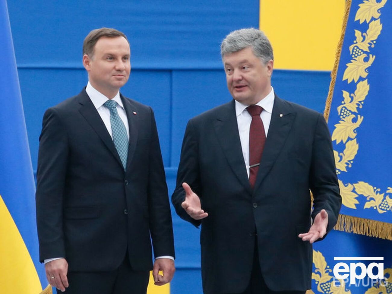 Президент Польши Анждей Дуда и президент Украины Петр Порошенко на праздновании Дня Независимости в Киеве