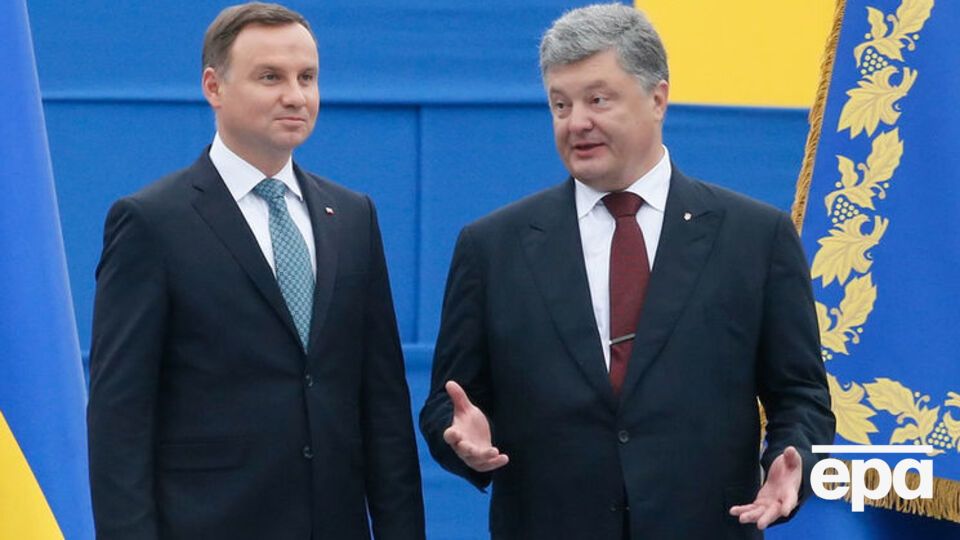 Президент Польши Анждей Дуда и президент Украины Петр Порошенко на праздновании Дня Независимости в Киеве