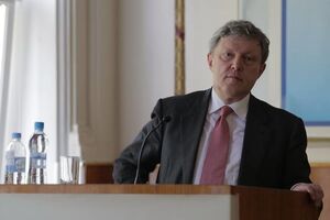 Явлинский: Вы хотели, чтобы российский спорт был могучим и выдающимся. И чем это кончилось?