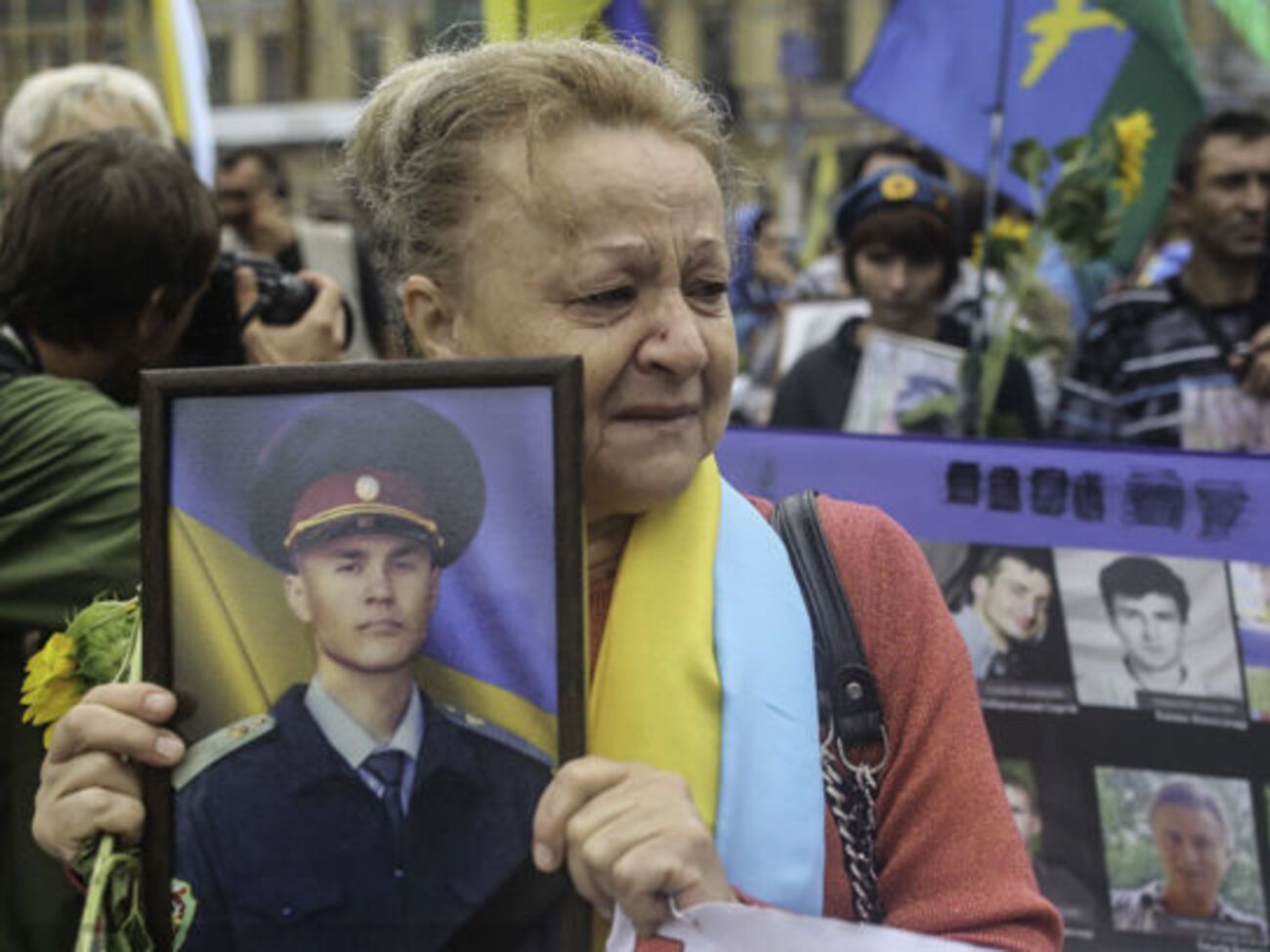 "Шествие непокоренных" при участии родственников погибших в АТО бойцов состоялось в Киеве