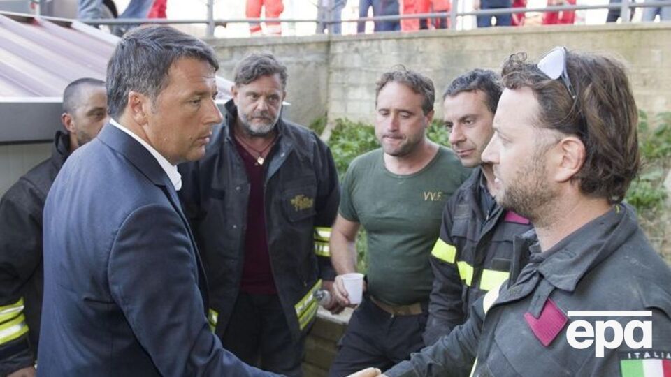 Ренци встретился со спасателями в Аматриче