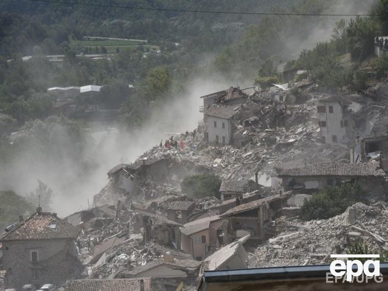 Несколько итальянских городов лежат в руинах