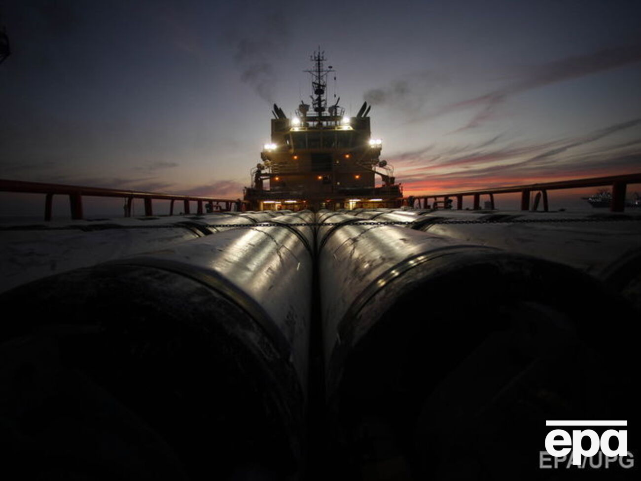 Нефть начала дешеветь