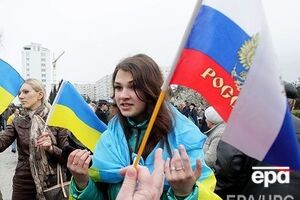 По мнению 29% опрошенных, Россия должна "добиваться прихода к власти в Украине политических сил, поддерживающих Россию"