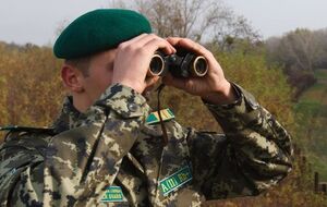 Госпогранслужба передала задержанную украинку сотрудникам СБУ