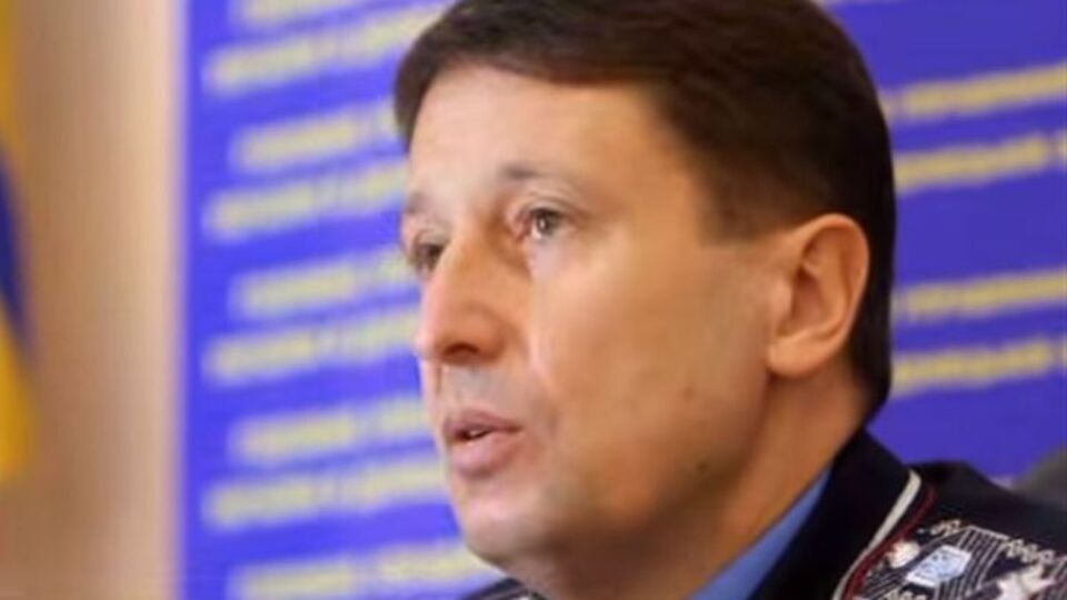 Во время захвата административного здания Донецкой ОГА Романов лично выступал перед участниками беспорядков