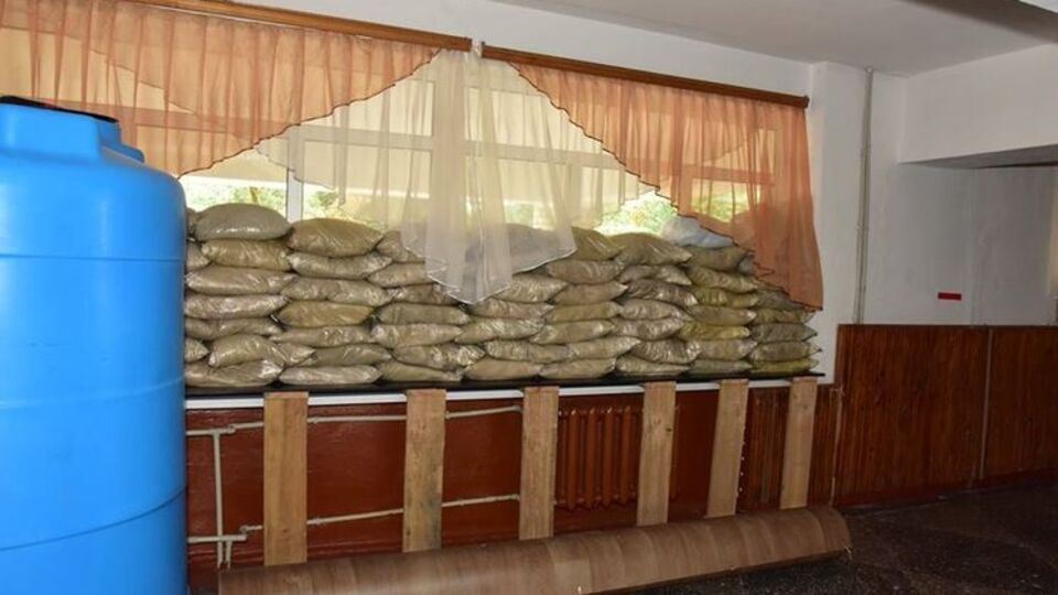 Представители полиции и учителя обсудили совместные действия по обеспечению безопасности школьников, которые живут на линии разграничения