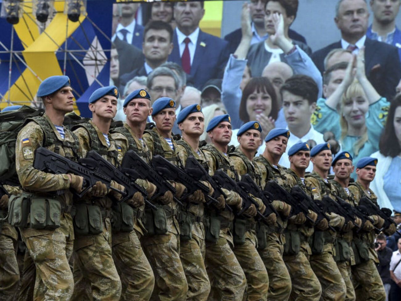 Минобороны: Около 175 тыс. военных и сотрудников ВСУ получили статус участника боевых действий