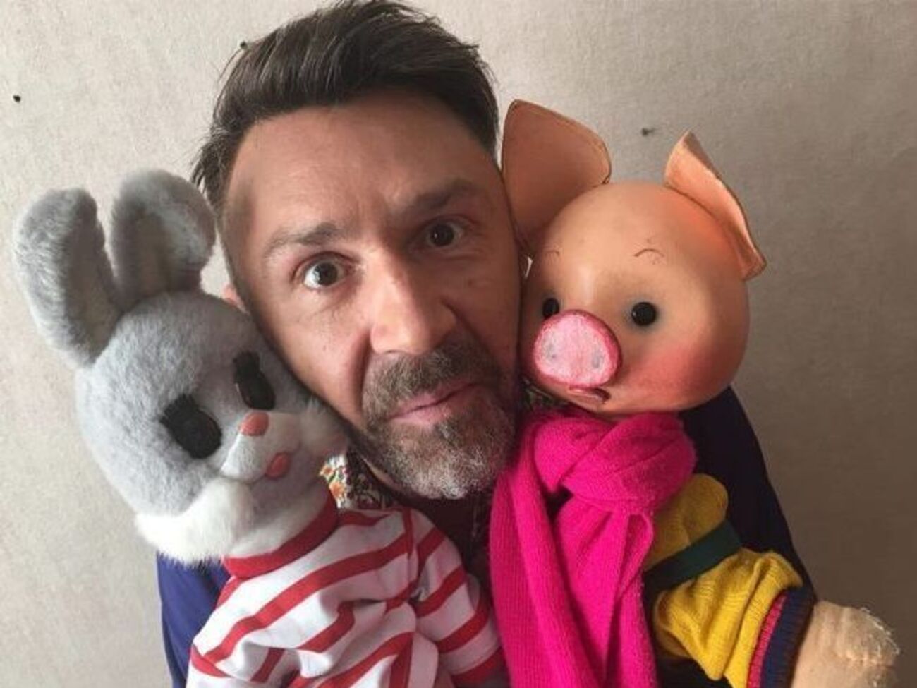 Шнуров написал песню для утренней детской программы