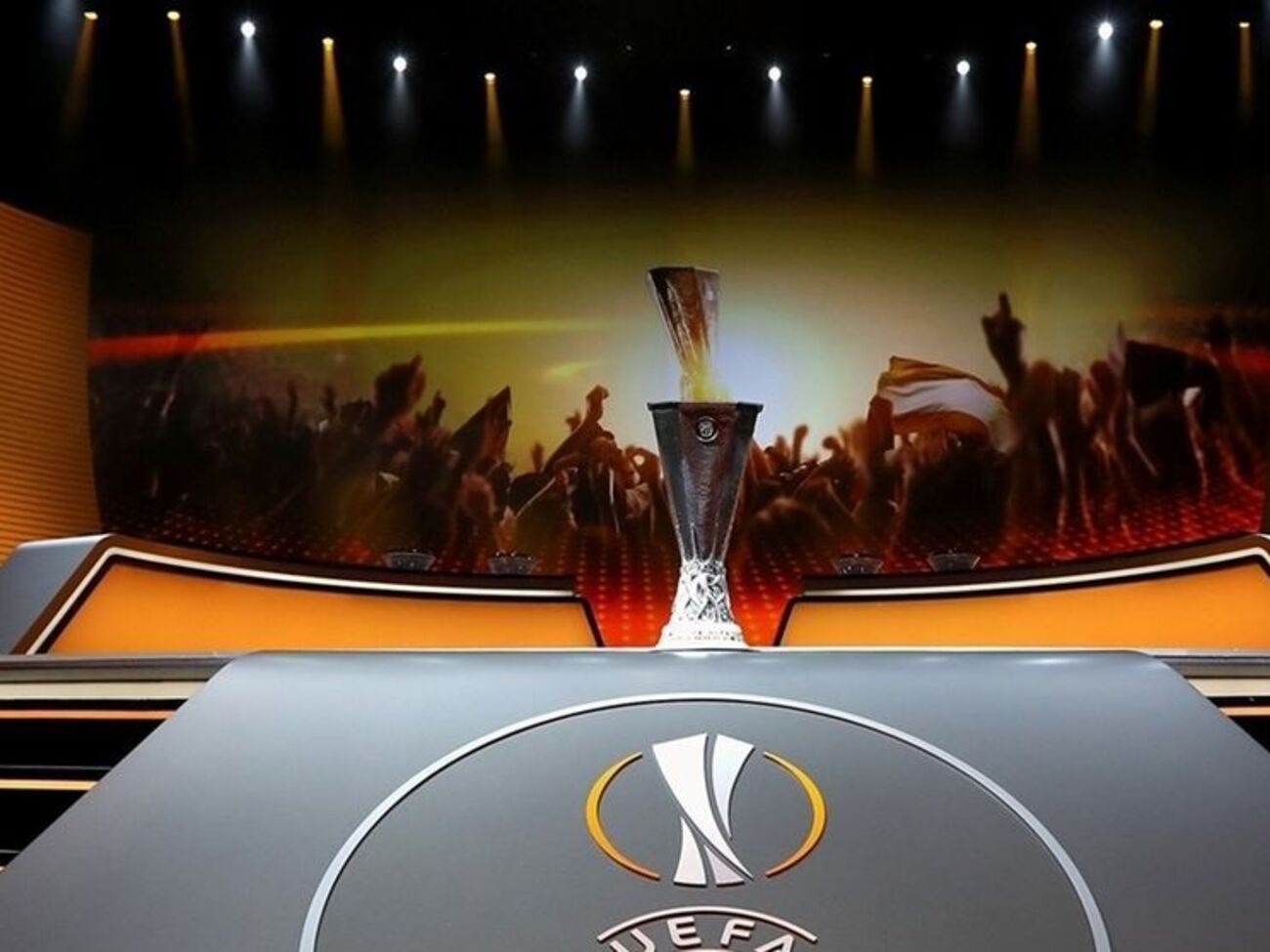 Первые матчи группового раунда состоятся 15 сентября