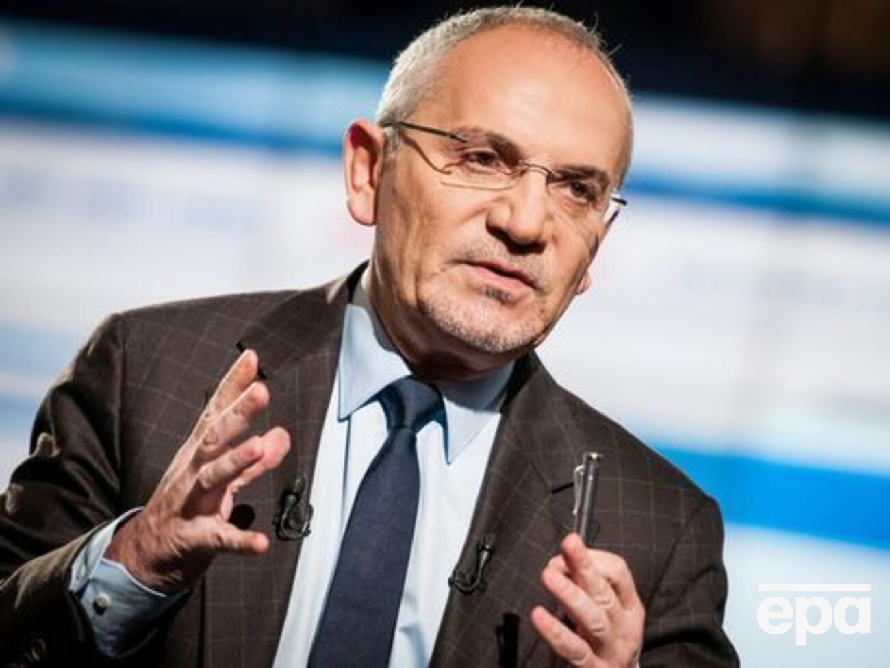 Налоговая инспекция наложила очередной штраф на "Савик Шустер Студию"