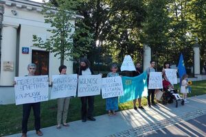 В Варшаве прошел пикет в поддержку Умерова