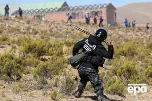 Замглавы МВД Боливии убит протестующими, заявили местные власти