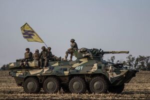 Полк "Азов" переводят в Запорожскую область, заявили в пресс-службе подразделения