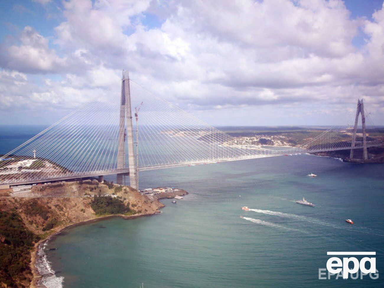 Церемония открытия моста прошла 26 августа