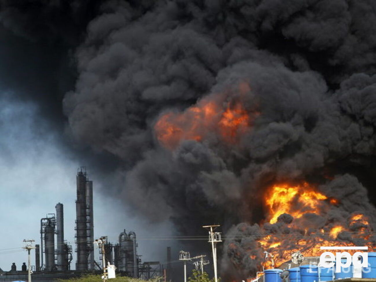 В США произошел взрыв на нефтеперерабатывающем заводе