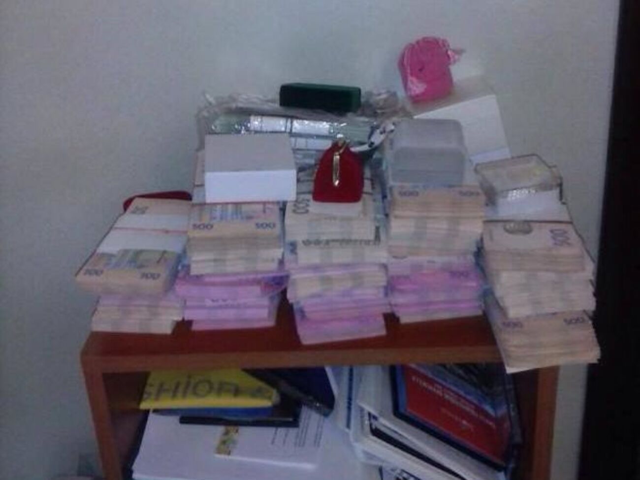 Деньги, изъятые при обыске у Харченко