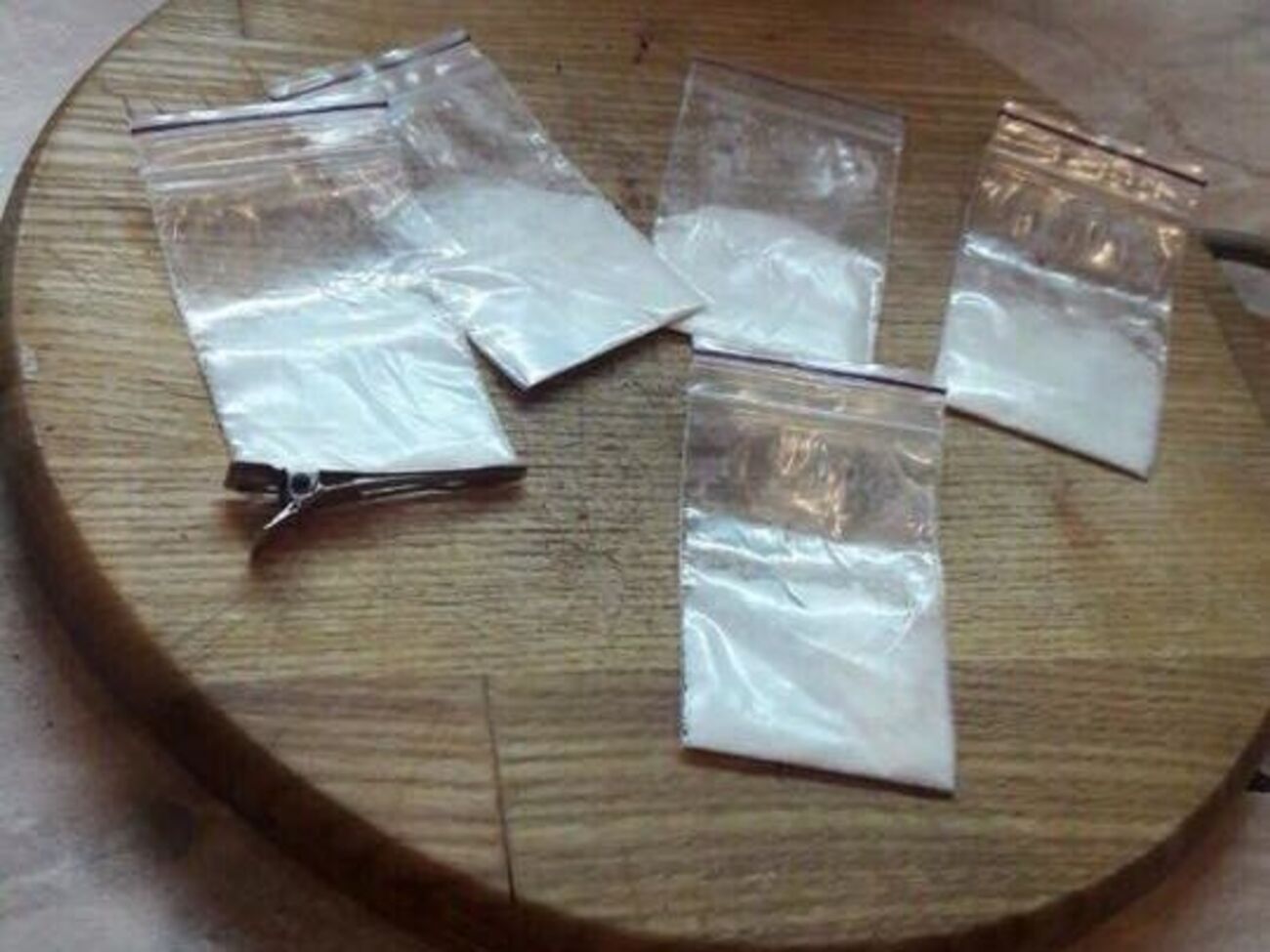 Пакеты с наркотиками, изъятые у задержанных
