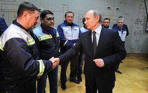 Декабрь 2015 года, Путин поздравляет "строителей" энергомоста