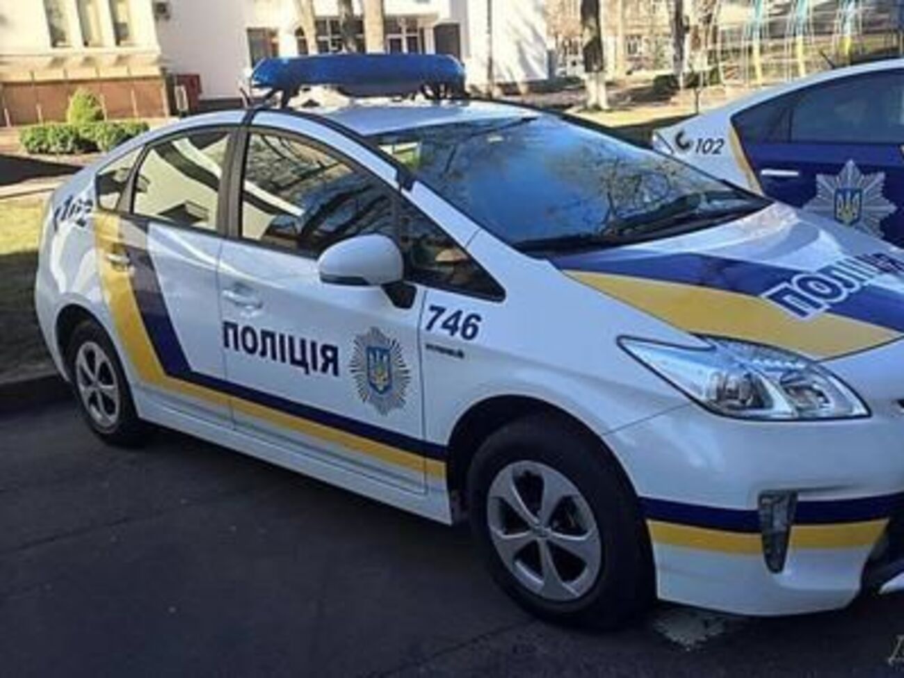 Полиция обратила внимание на автомобиль нацгвардейцев из-за выключенных габаритов