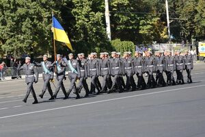 Украинские военные приняли участие в военном параде в Молдове