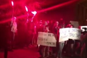 Цимбалюк: Только что напали на посольство Украины в городе Москва