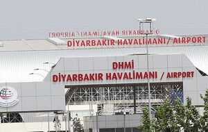 Аэропорт пострадал при обстреле