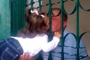 Умеров находится в психиатрической клинике, посещения родственников ограничены