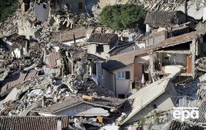 Количество жертв землетрясения растет