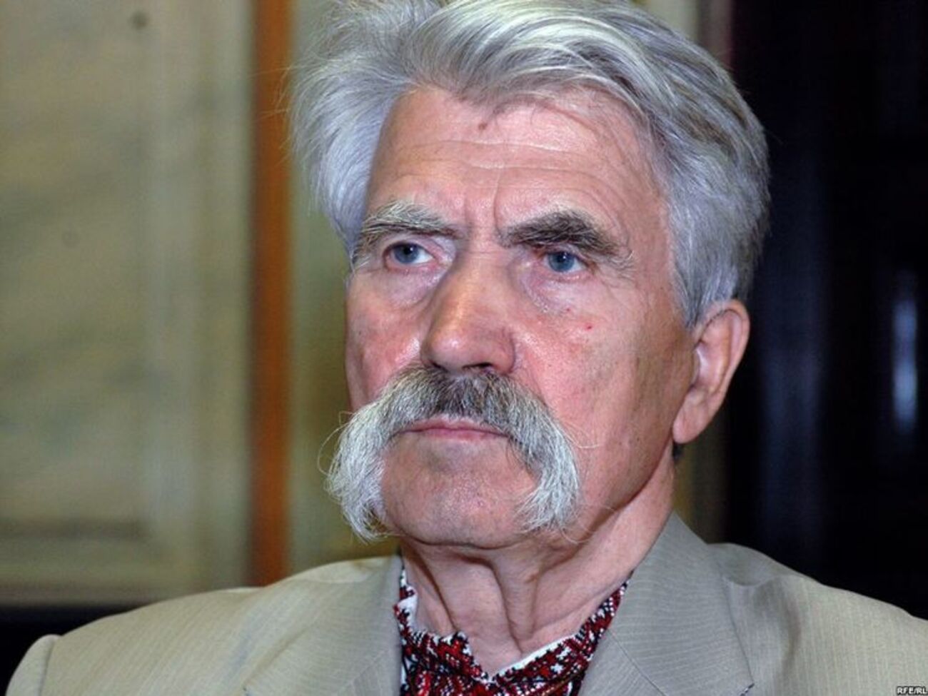 Лукьяненко: Россиянам свобода не нужна, они подчинены власти и считают это благом