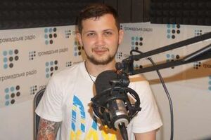 Афанасьев: Они вывозили с наших оккупированных земель танки и оружие, которые туда загоняет Россия, и затем пытались продавать их в России