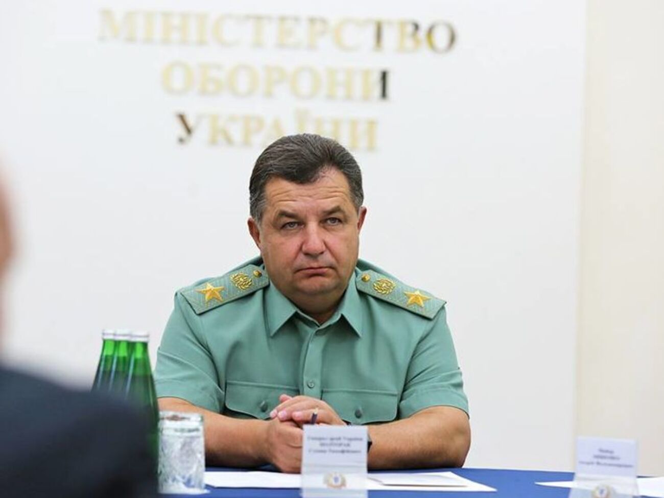 Полторак: Считаю, что имею право увольнять назначенных мною советников, если их личные заявления вредят репутации Министерства обороны и Вооруженных сил