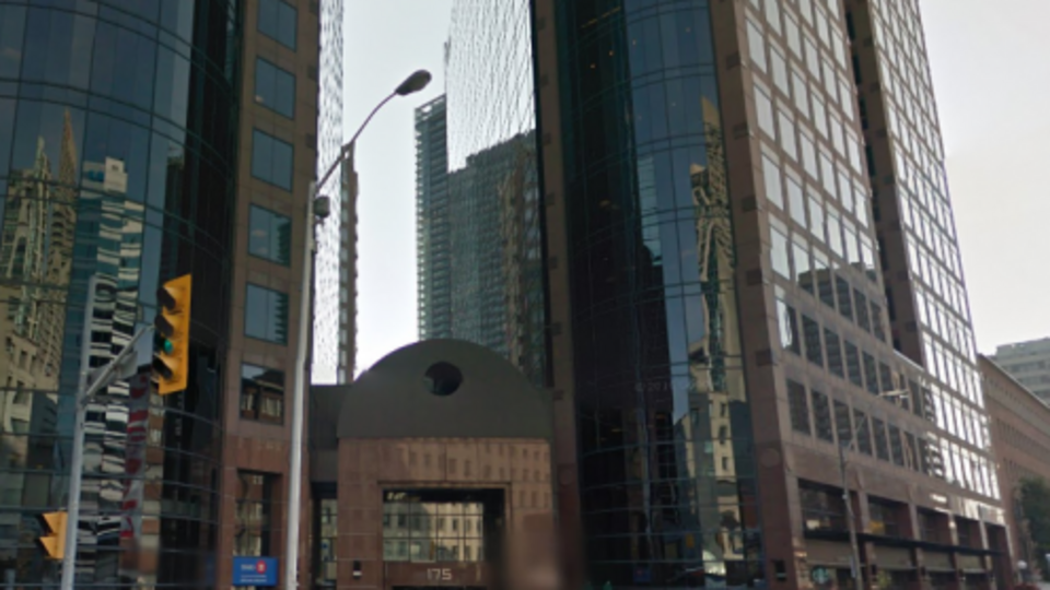 По старому адресу российское консульство будет работать до 10 октября