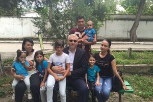 Фейгин приехал в больницу вместе с семьей Умерова