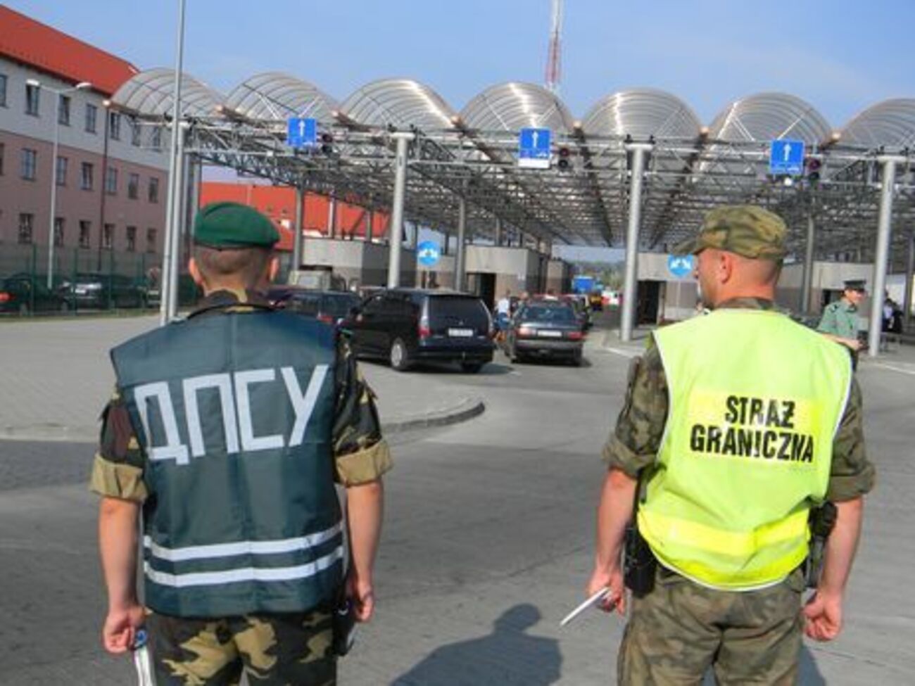 С сегодняшнего дня малое пограничное движение на украинско-польской границе возобновили