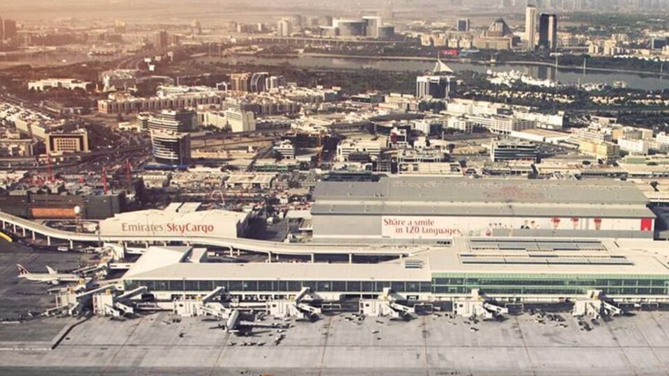 Аэропорт Дубая был закрыт в течение пяти с половиной часов