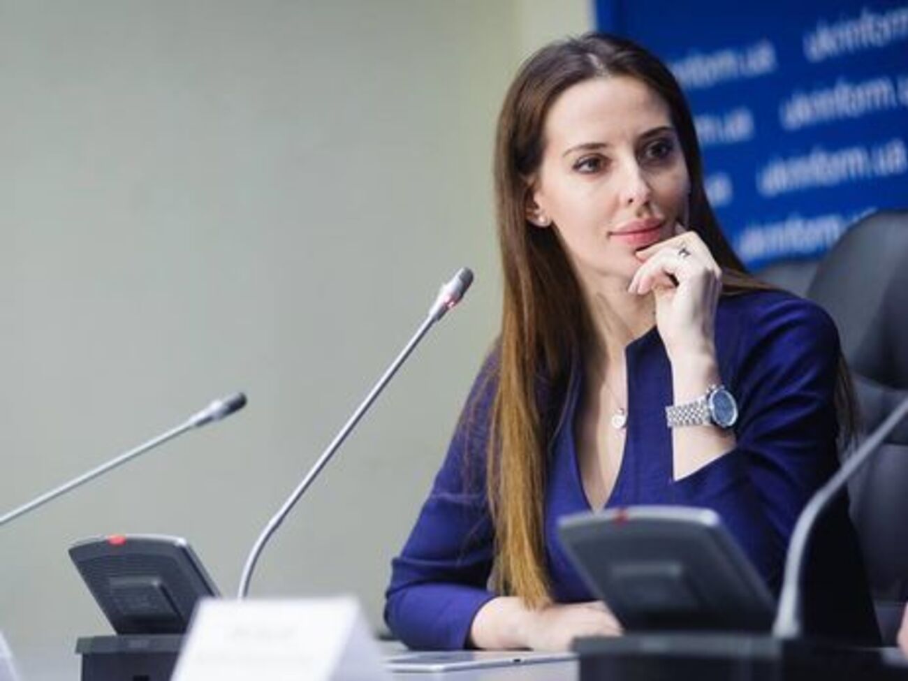 Мерило: C такими народными депутатами и враги не нужны