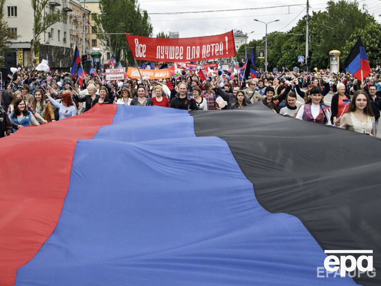 Идею о том, что Россия должна помочь Киеву восстановить контроль над Донбассом, поддерживают 3% россиян